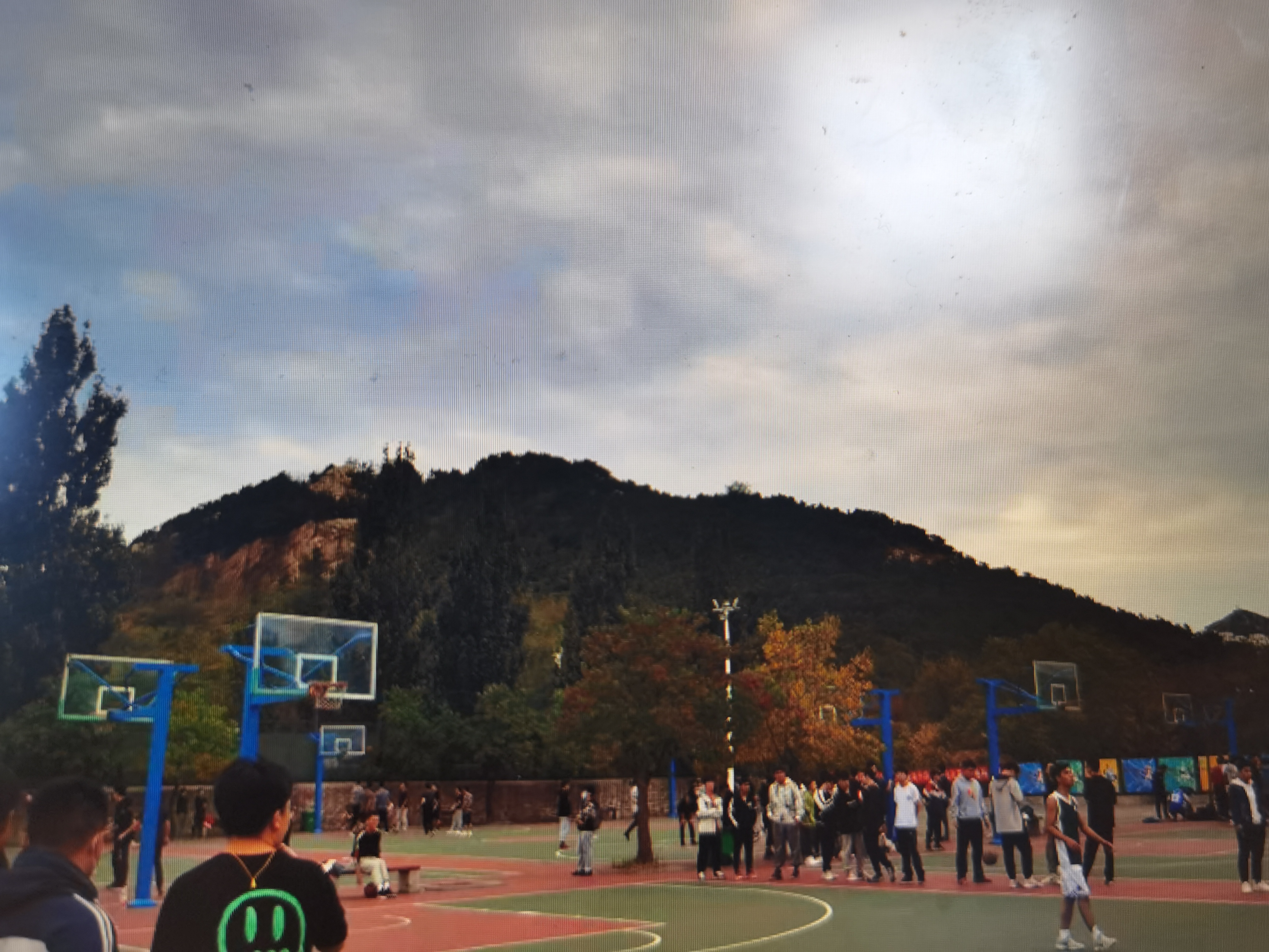 山东科技大学-高地体育场