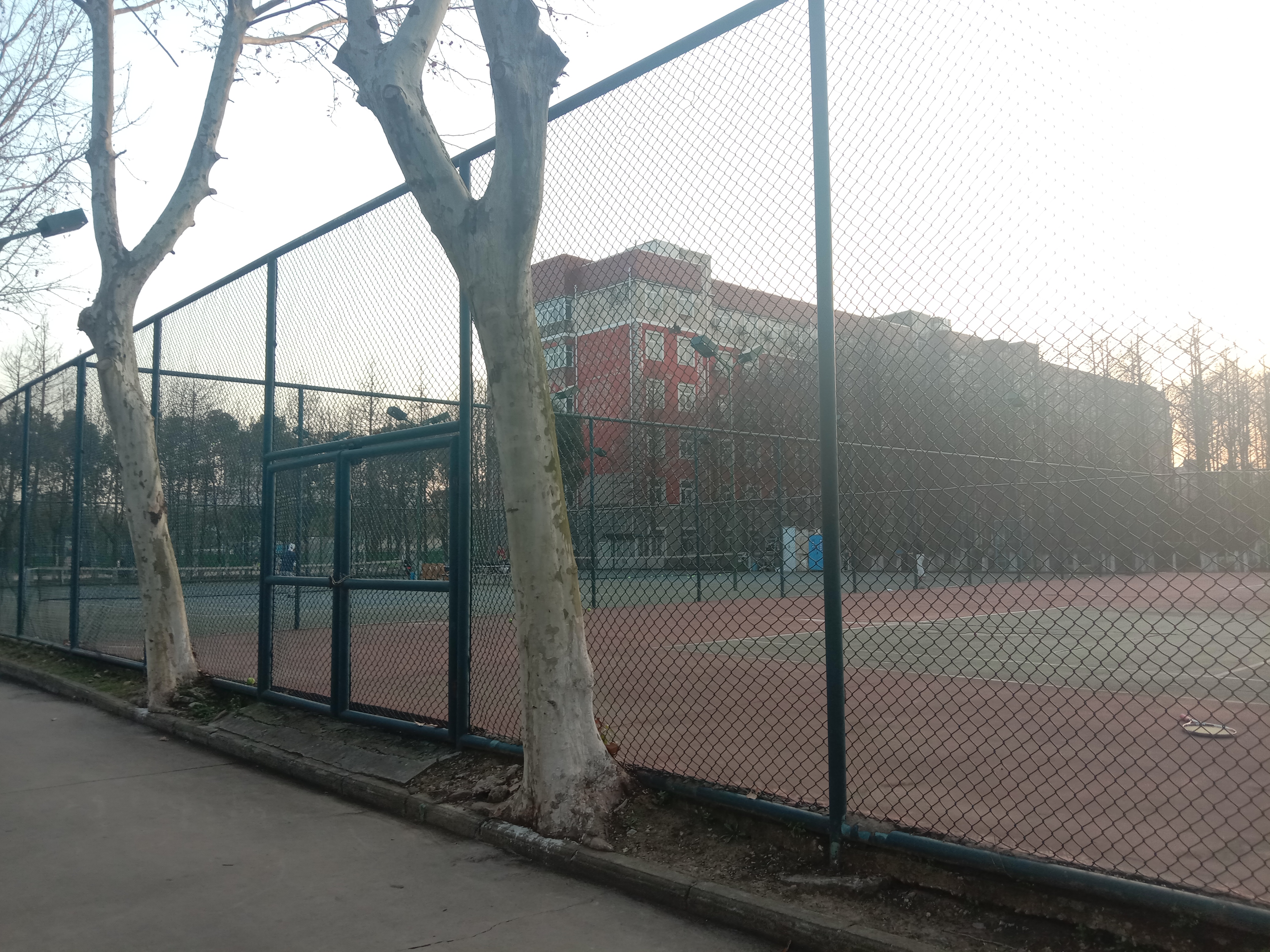 安徽工程大学网球场
