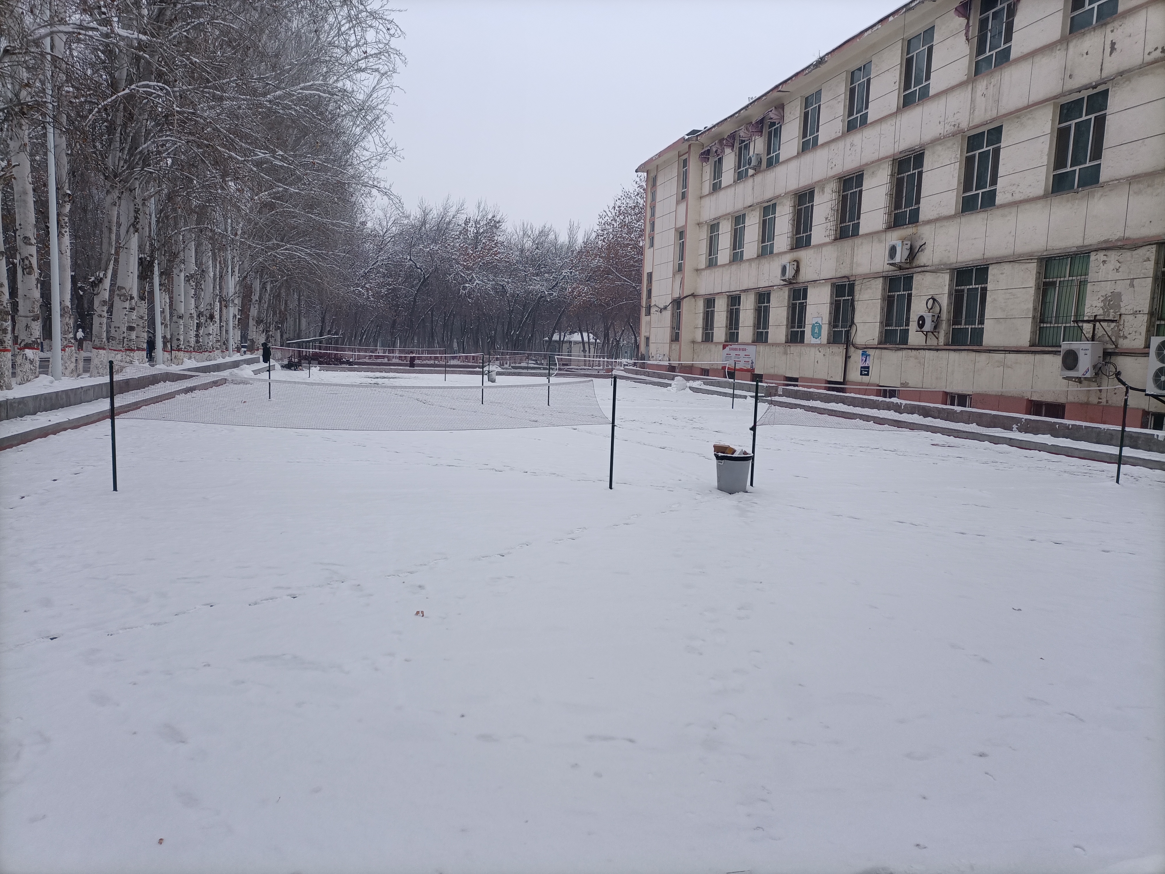 石河子大学-北区羽毛球场地